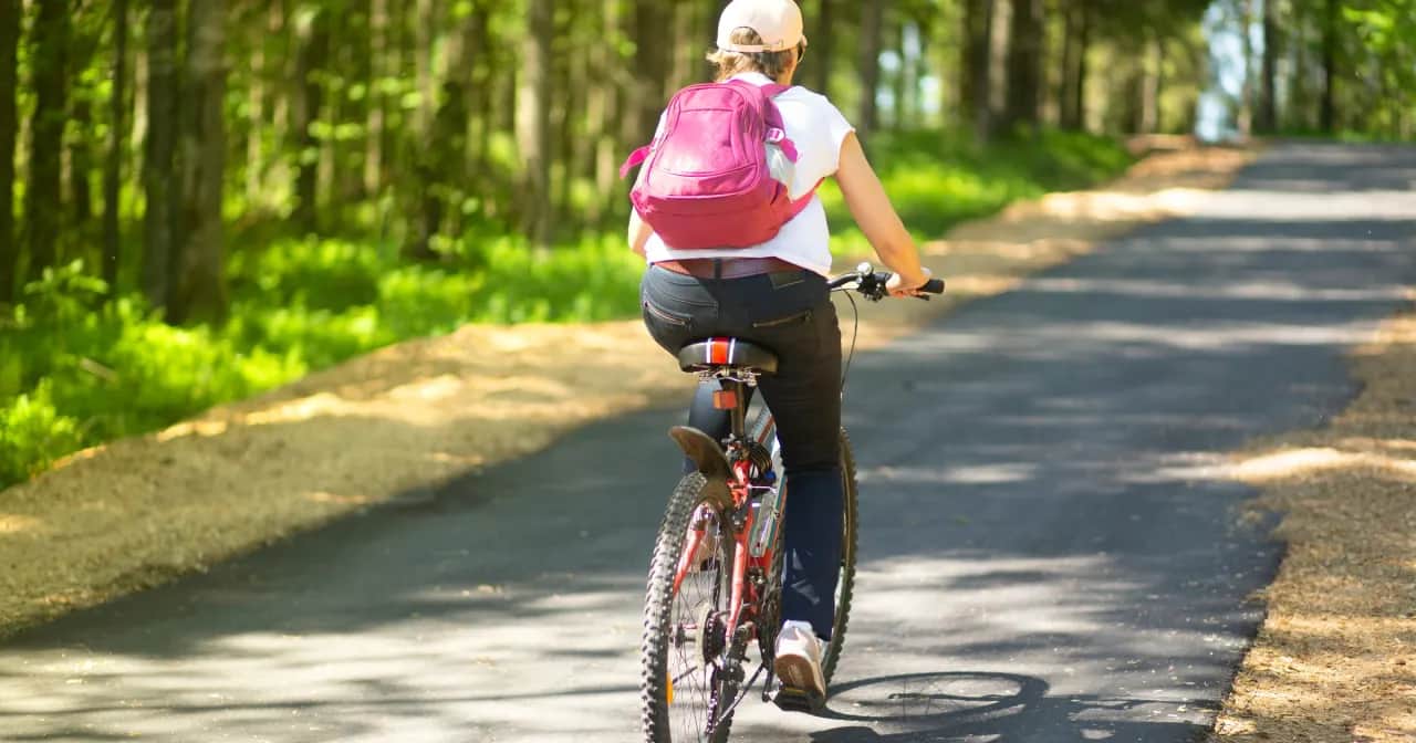 Czy jazda na rowerze odchudza? Sprawdź, jak schudnąć skutecznie
